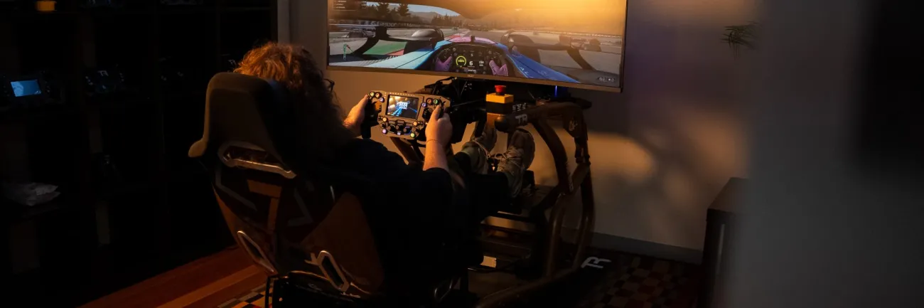 Trak Racer introduceert gelimiteerde editie TRX-racesimulator geïnspireerd op de F1-film